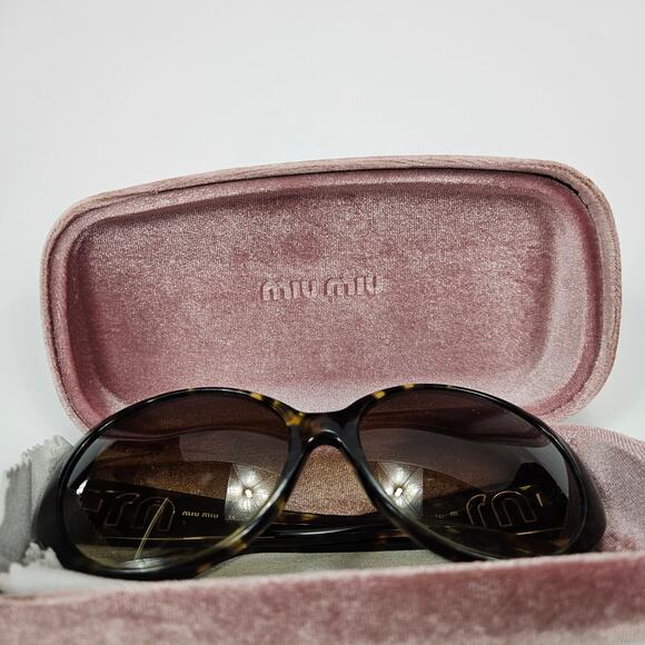 Miu Miu Sunglasses Round Tortoiseshell Gradient Lenses main image 5
